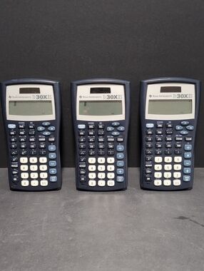 Lot Of 3 Texas Instruments TI-30X IIS Scientific Calculators.